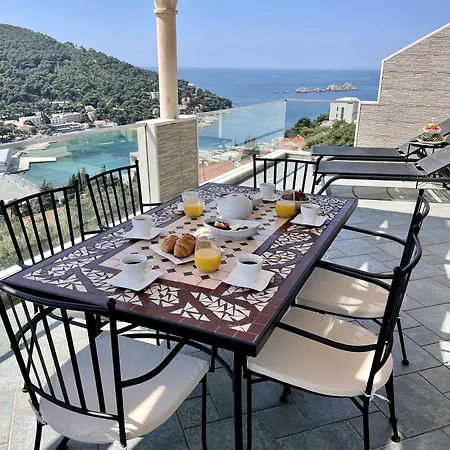 Simply The Ντουμπρόβνικ